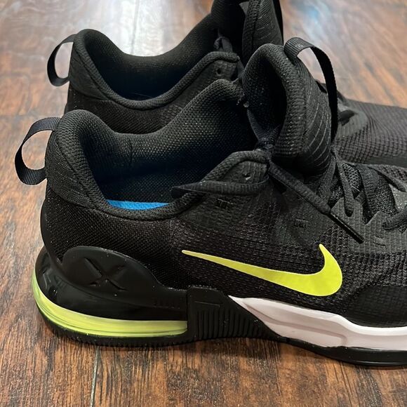 NIKE
CONTRASTING LOGO AIR MAX ALPHA FABRIC SNEAKERS size 11.5 EUC - Picture 3 of 11